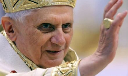 DEATH FOUND POPE BENEDICT ALIVE: Era of Unprecedented Papacy.